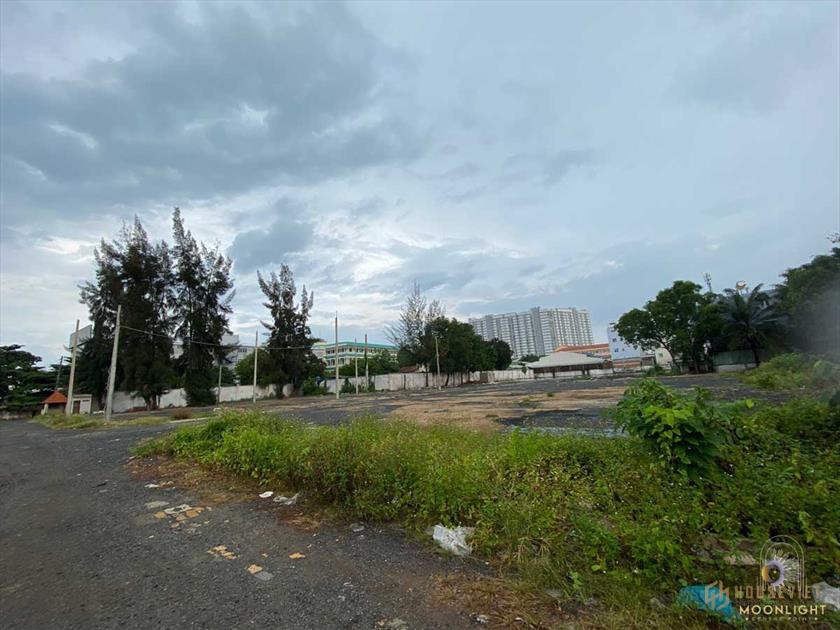 Construction progress of Moonlight Center Point project
