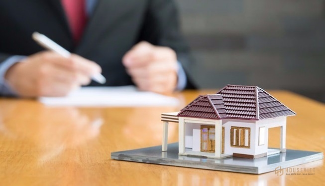 Người mua nên đọc kỹ điều khoản phạt chậm thanh toán trước khi ký hợp đồng.  Hình minh họa: Internet 